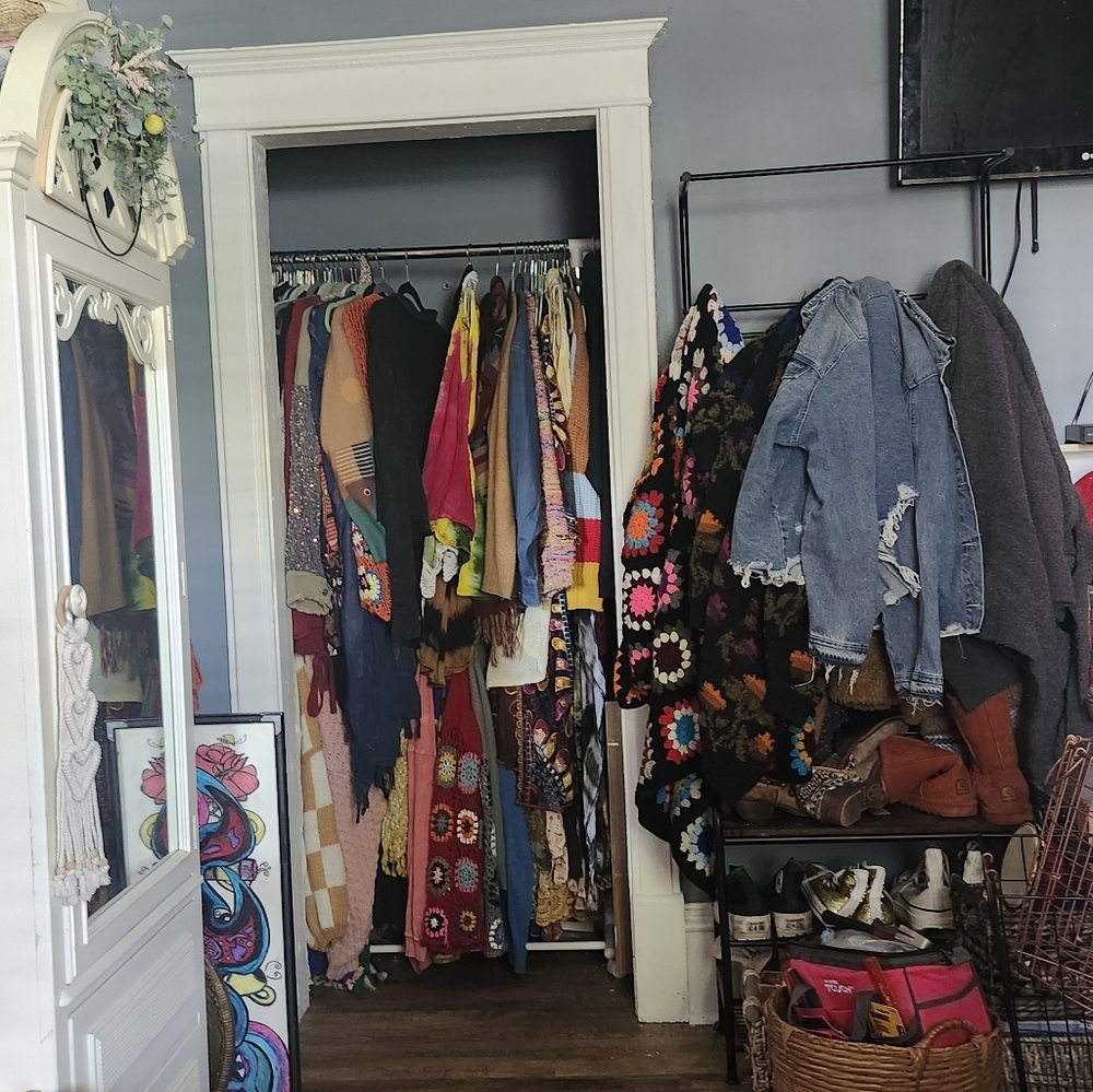 Meet your Posher, The Painted Lady